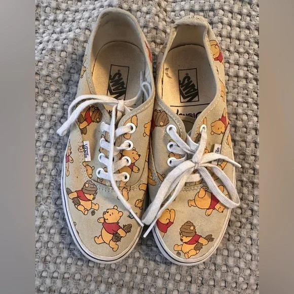 Vans Authentic Disney Winnie the Pooh - Picture 1 of 4